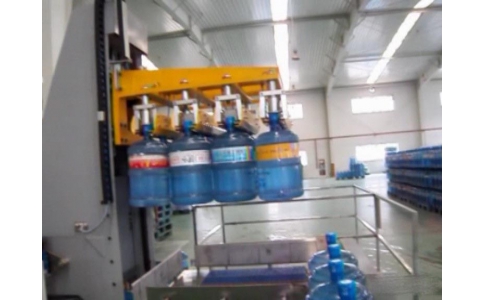 桶裝水生產(chǎn)線碼垛機(jī)，桶裝水生產(chǎn)線數(shù)控改造