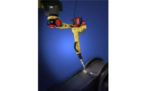 焊接機(jī)器人，從汽車制造到多個應(yīng)用領(lǐng)域